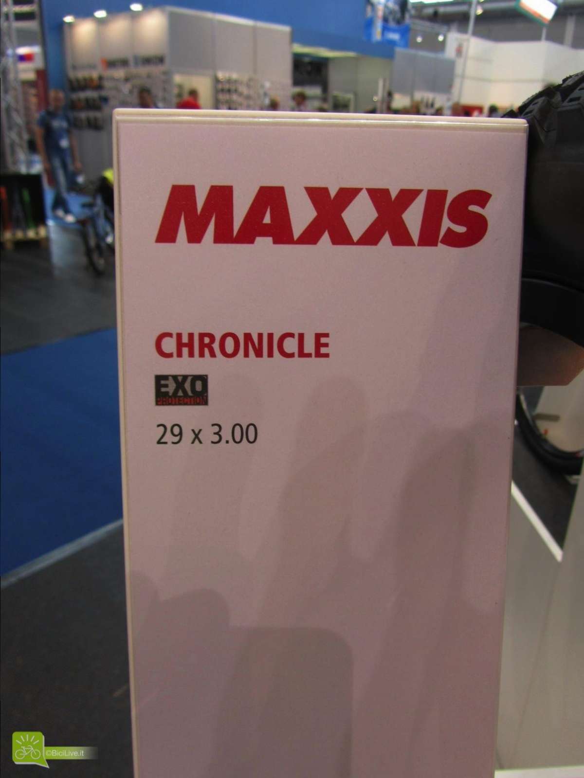 Con l’esplosione delle fat anche Maxxis si da da fare con due gomme nuove. La prima si chiama Chronicle ed è un 29x3” ben scolpita per terreni aggressivi.