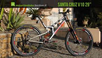 foto della Santa Cruz v10 con ruote da 29" mtb downhill