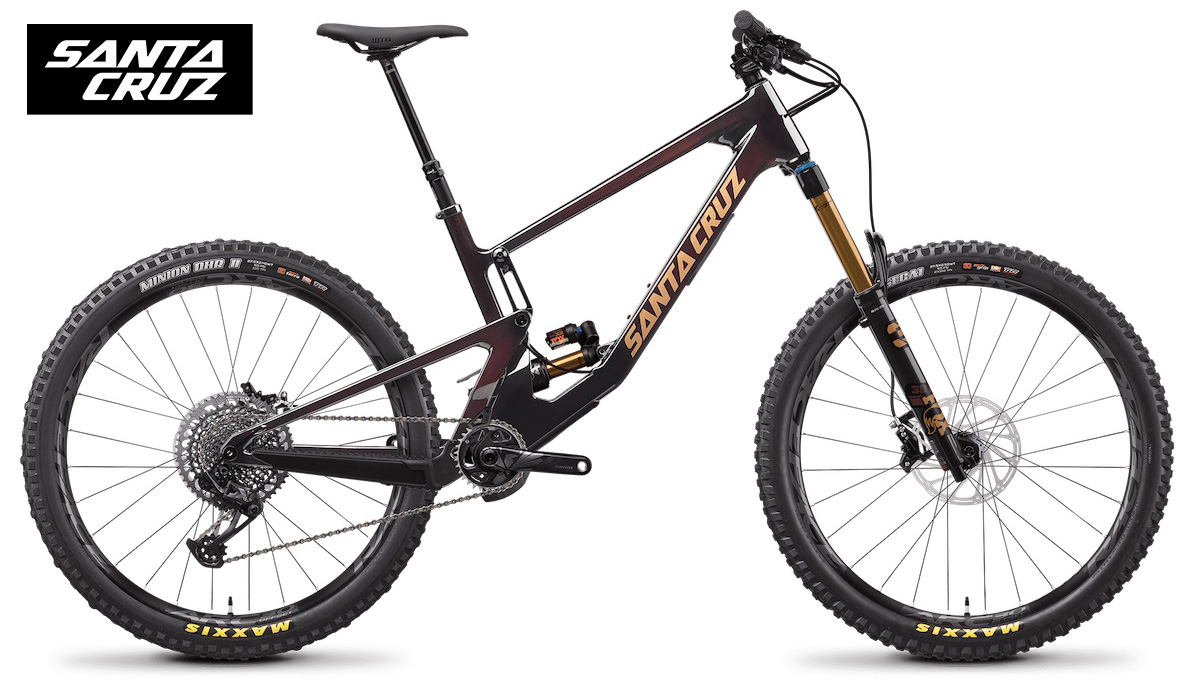 La nuova mountain bike biammortizzata Santa Cruz Nomad 5 CC X01 2021 vista lateralmente