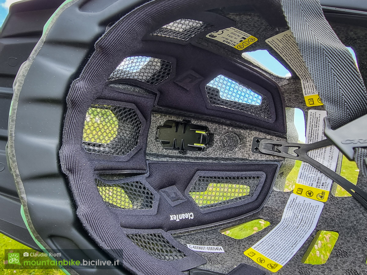 Foto dell'interno del casco MTB Cratoni Alltrack