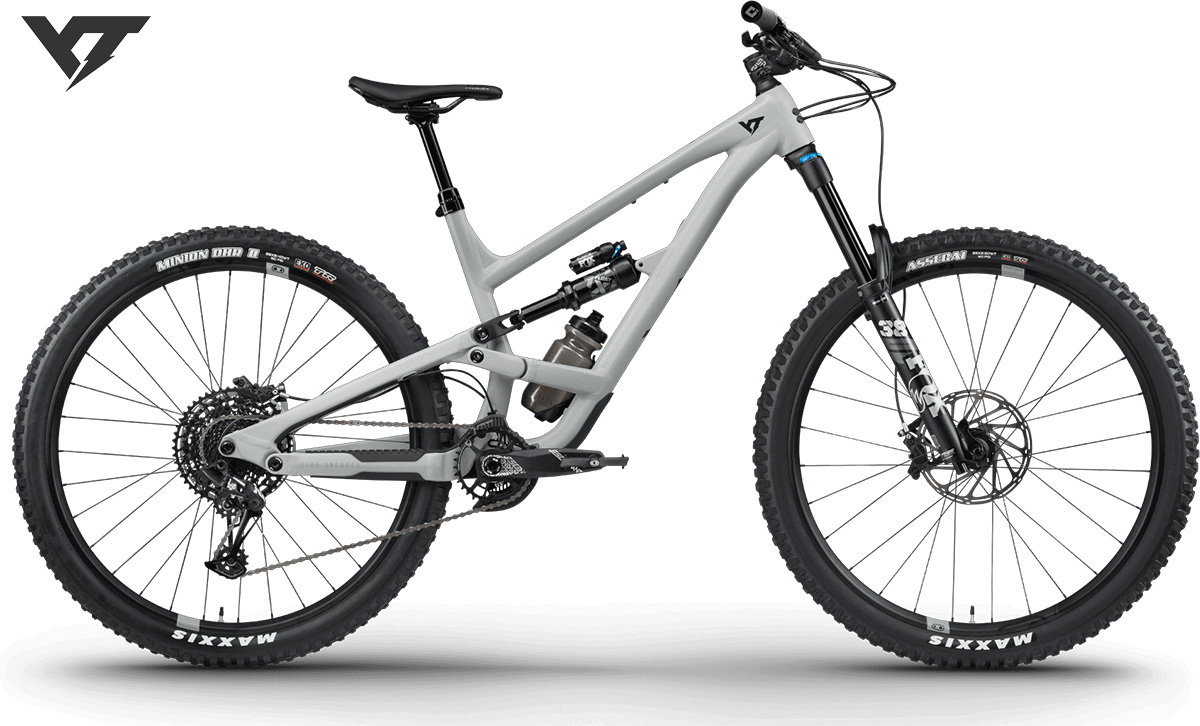 La nuova mountain bike biammortizzata YT Capra Core 2 2022