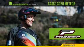 Foto di Claudio Riotti durante il test del casco MTB di Progrip Meteor