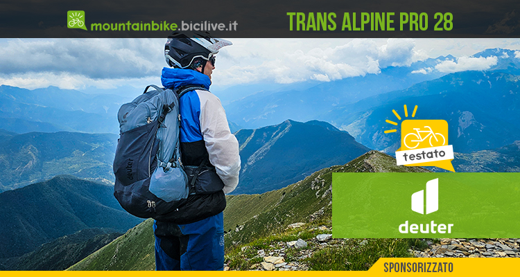 Foto di Claudio Riotti durante il test dello zaino deuter Trans Alpine Pro 28.