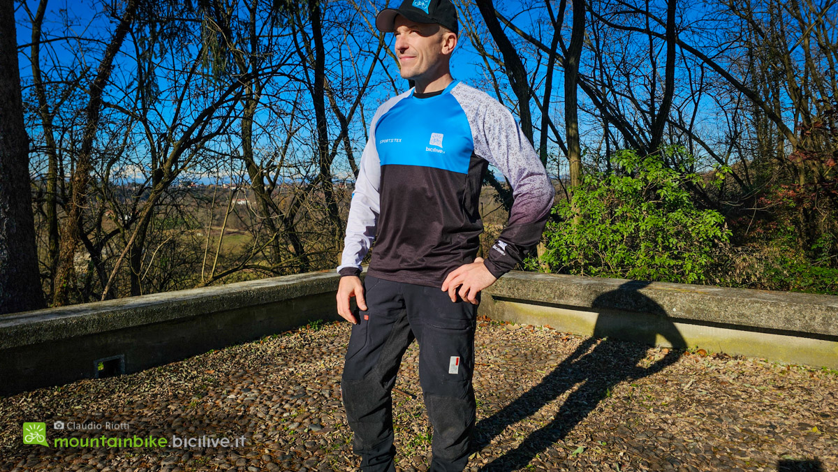 Foto di Claudio Riotti durante il test delle maglie MTB personalizzate Bicilive made by Sportstex.