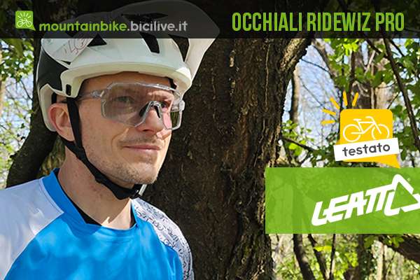 Foto di Claudio Riotti durante il test degli occhiali Leatt Ridewiz Pro fotocromatici.